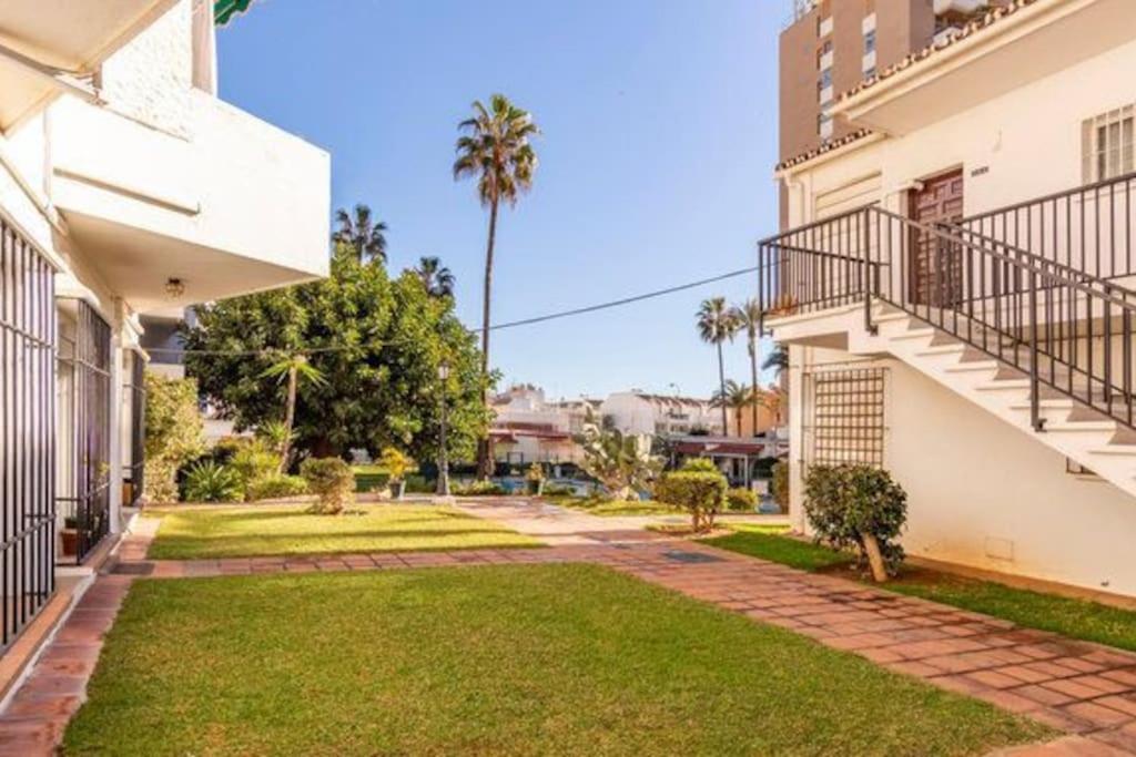 Playa Carihuela By Hdc Apartments Torremolinos Esterno foto