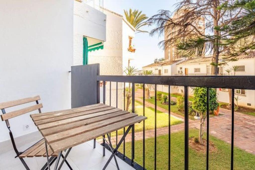 Playa Carihuela By Hdc Apartments Torremolinos Esterno foto